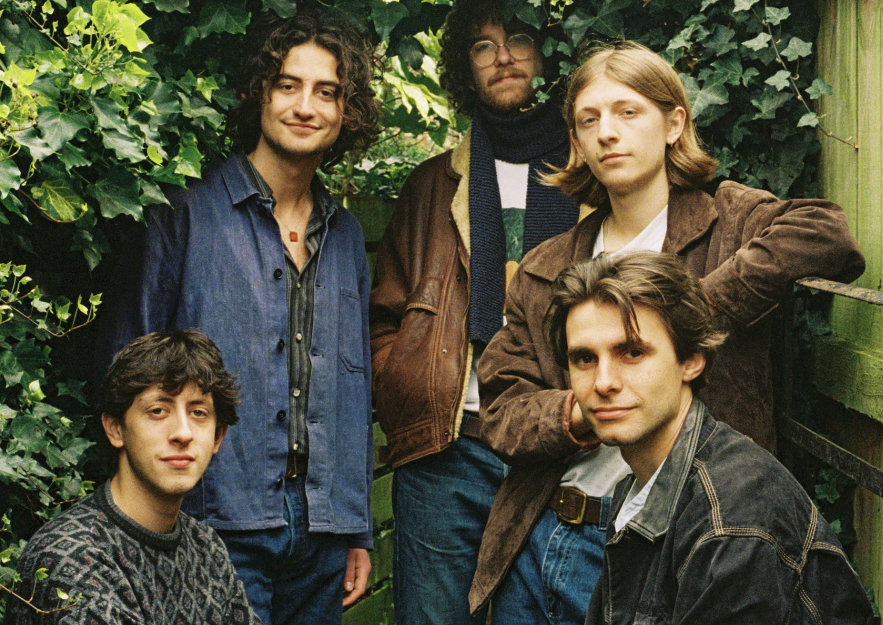 Song of the Day: Curiosity Shop - Crows — Song Bar